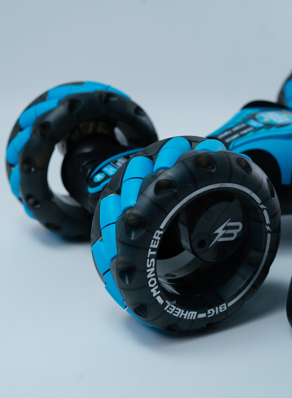 Carro a Control Remoto Stunt 4x4